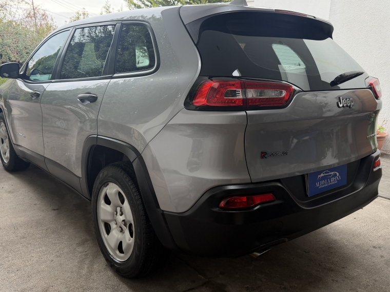 Jeep Cherokee Sport 2015  Usado en Automotriz Alto La Reina