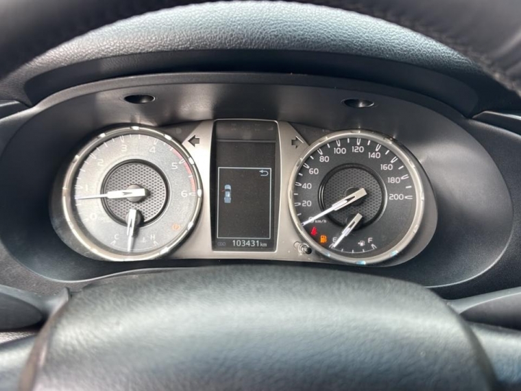 TOYOTA HILUX  Dcab DX 4x2 2.4cc - imagen 9