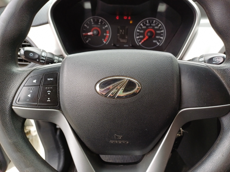Mahindra Kuv100 Kuv 100 Hatch Back 1.2 2020 Usado en Rosselot Usados