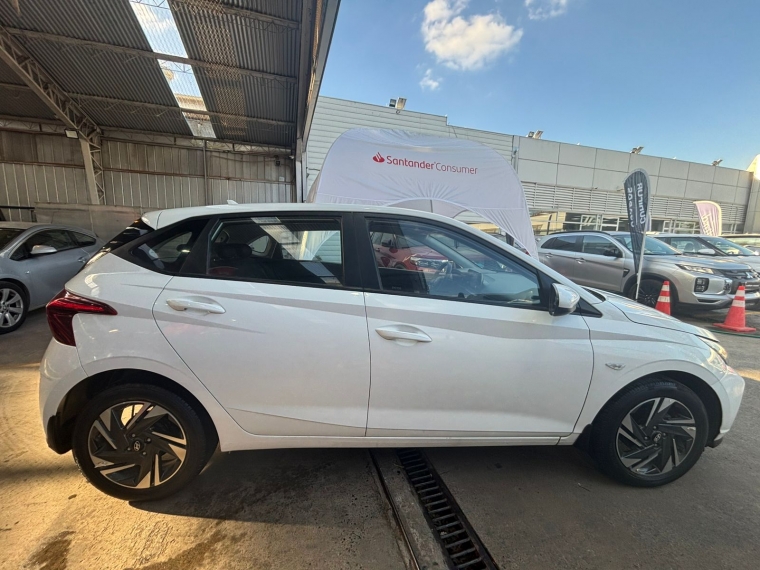 Hyundai I-20 1.4 Bi3 Plus Mt 2023 Usado  Usado en Webautos.cl