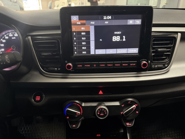 Kia Rio 5 Ex 1.4l 6mt Ci Full 2023  Usado en Grass & Arueste