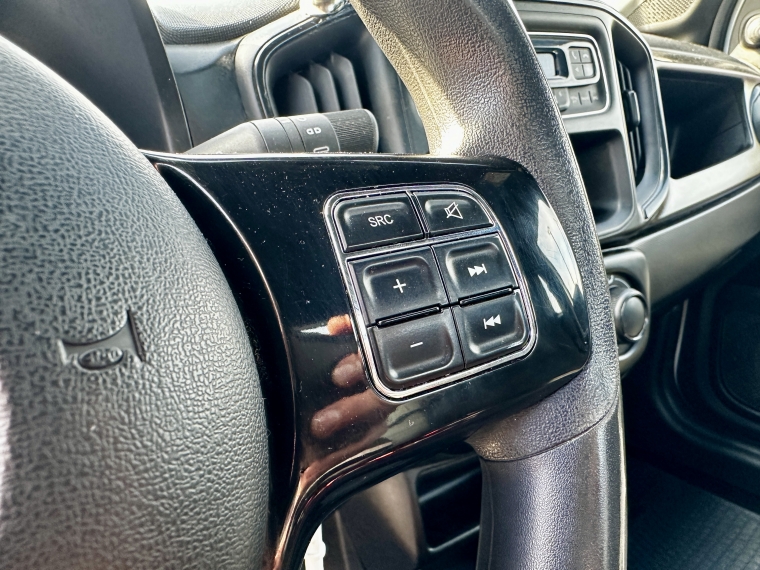 Ram 700 700 Slt Cs 1.4 2023 Usado  Usado en Webautos.cl