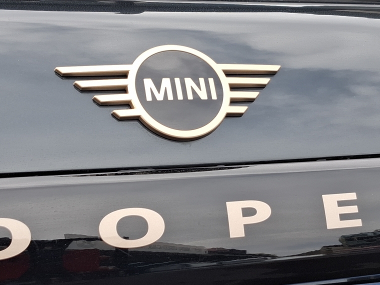 Mini Cooper S 2.0 Hb 5p Favoured 2026 Usado  Usado en BMW Premium Selection