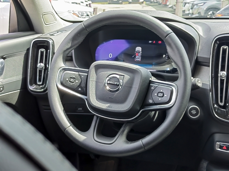 Volvo Xc40 Xc40 B4 Plus 2.0 Euro 6b 2024 Usado en Rosselot Usados