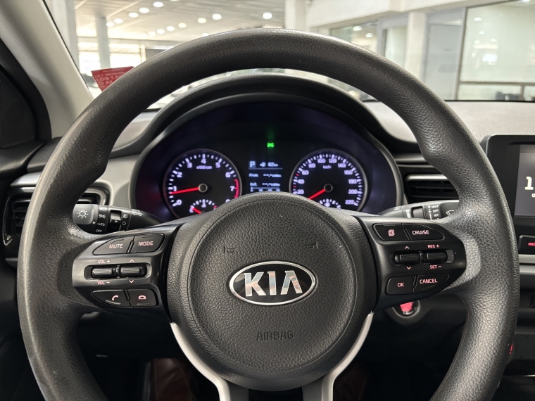 Kia Rio 4 Ex 1.4l 6at Ci Full 2019  Usado en Grass & Arueste