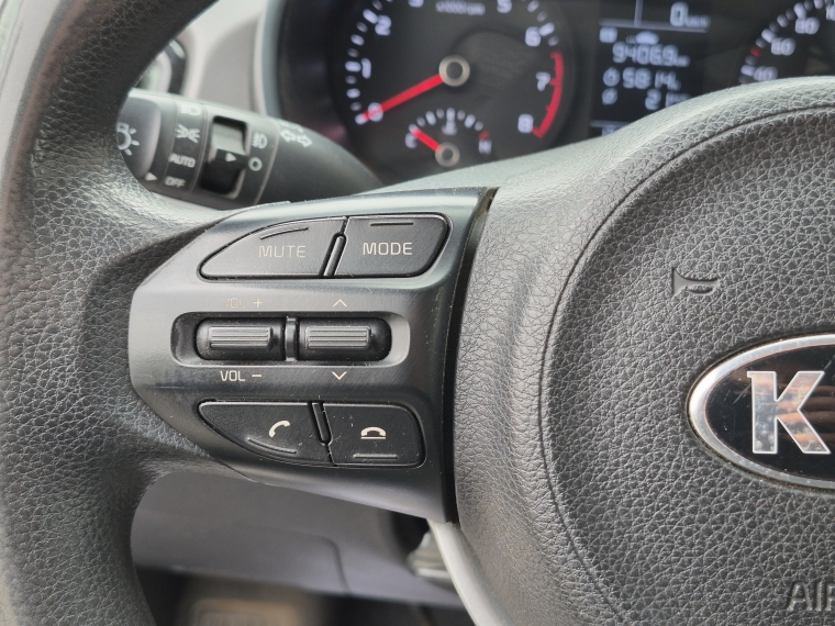 KIA Rio5 — foto 14 de 19