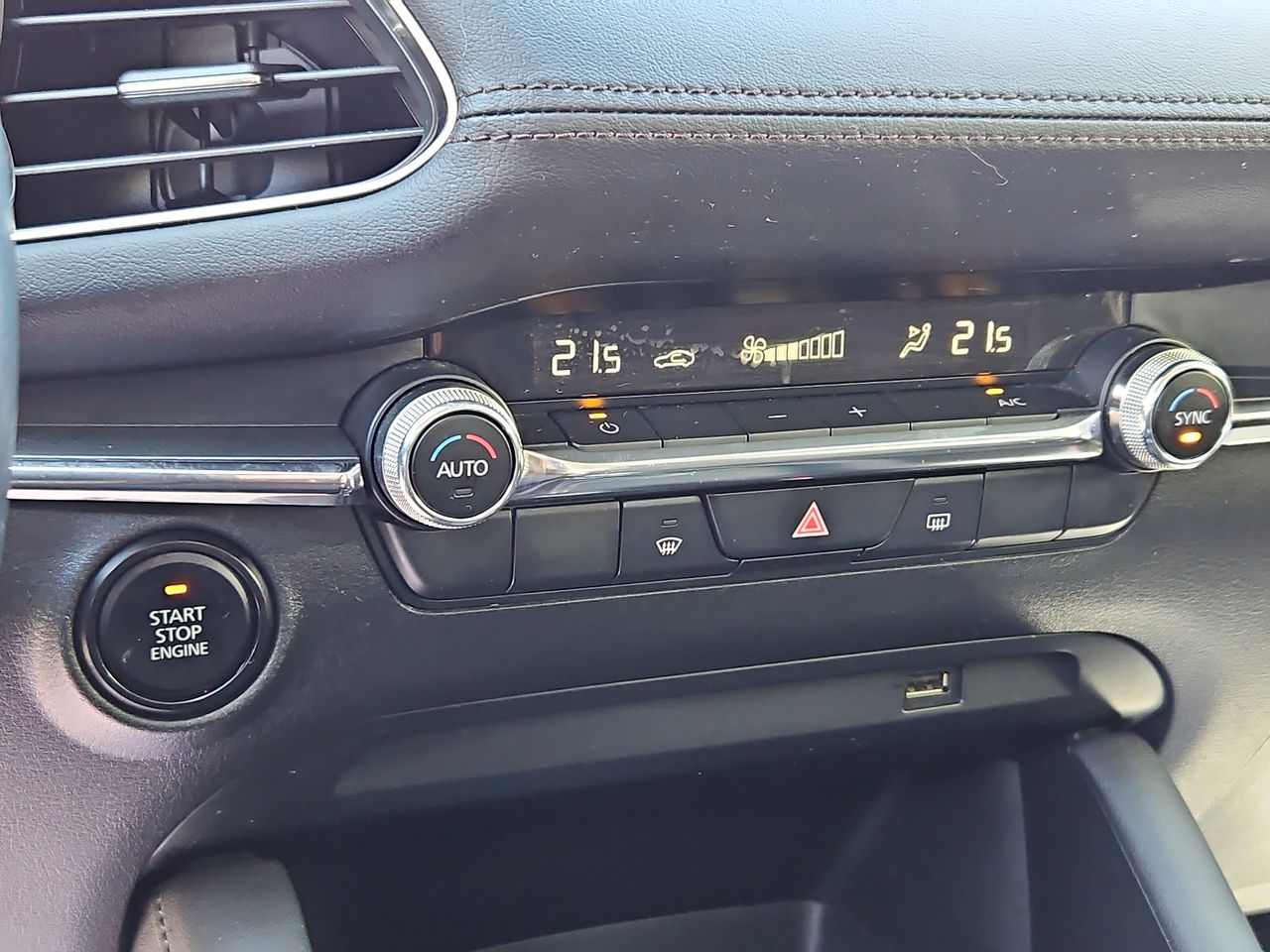 Mazda 3 3 Sedan 2.0 2023 Usado Usado en Webautos.cl Mazda 3 3 Sedan 2.0 2023 Usado Usado en Webautos.cl