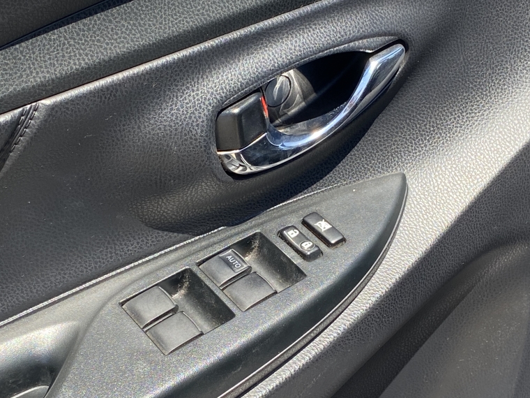 Toyota Yaris 1.5 Gli 151pe1 At 2018 Usado  Usado en Kovacs Usados