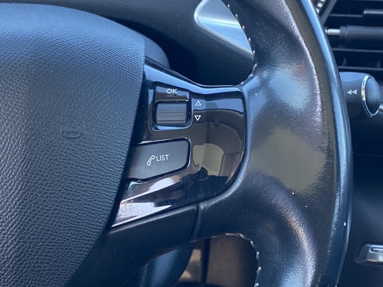 Peugeot New 308 308 Allure Blue Hdi 1.6 Mec 2018 Usado en Rosselot Usados