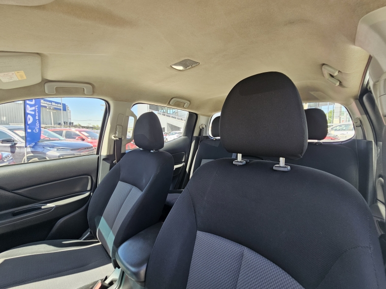 Mitsubishi L200 L200 D/c 2.4 Katana Crt 4x4 Special Pack 2023 Usado en Rosselot Usados