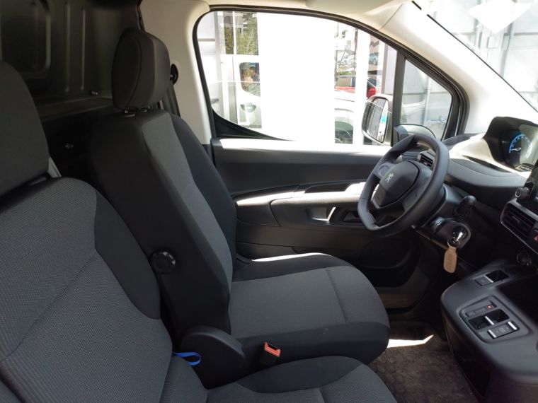 Peugeot Partner 0.0 L1 Electrico Ev At 5p 2023 Usado  Usado en Webautos.cl