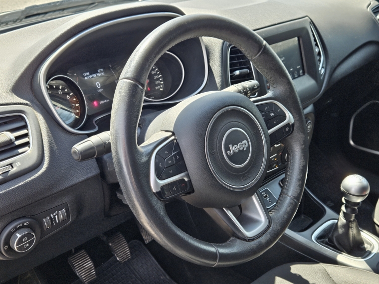 Jeep Compass Sport Lx Mt 2.4 2018 Usado  Usado en Kovacs Usados