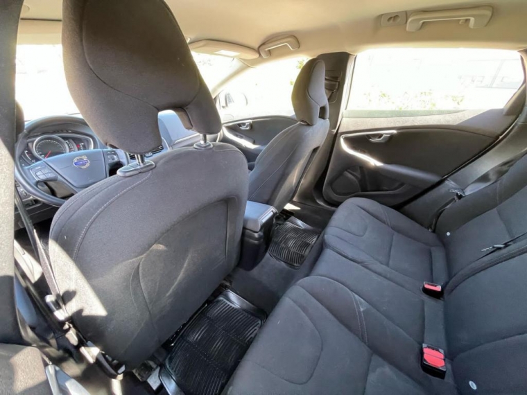 Volvo V40 Comfort Aut 2016  Usado en Automarket Chile