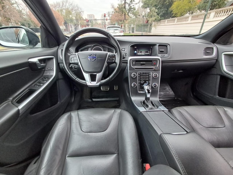 VOLVO V60 T5 AWD 2.0 - imagen 10