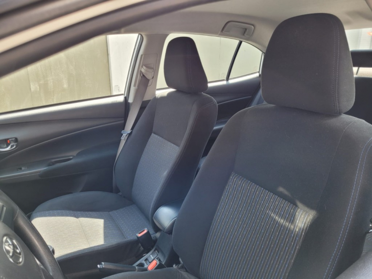 Toyota Yaris Yaris Sedan Otto 1.5 E 2022 Usado  Usado en Webautos.cl