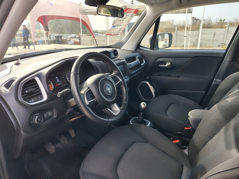 Jeep Renegade Renegade Sport 1.8 2022 Usado en Rosselot Usados