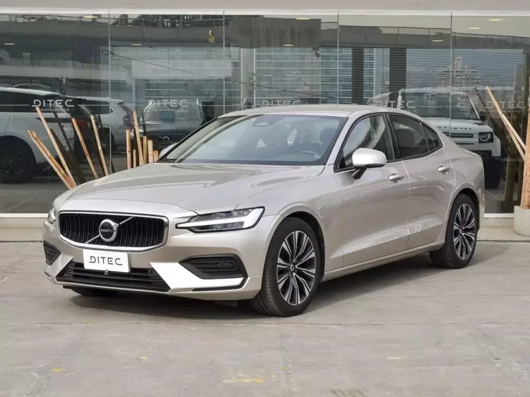 Volvo S60 B4 2023 Usado  Usado en BMW Premium Selection