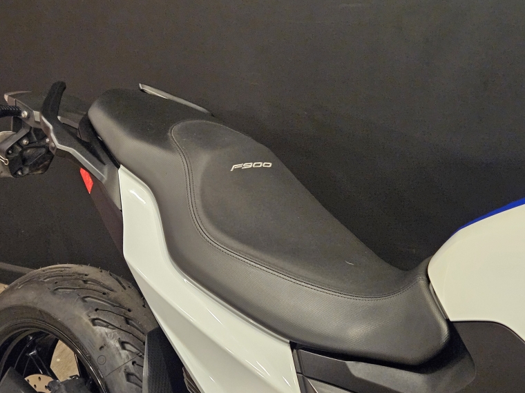 Bmw F 900 r . 2023 Usado en BMW Premium Selection