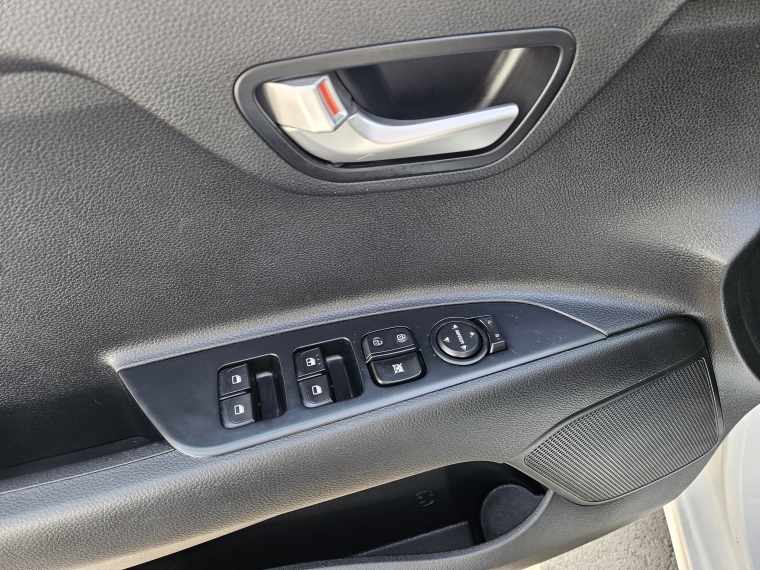 Kia Rio 5 Ex Full 6mt 1.4 2023 Usado  Usado en Kovacs Usados