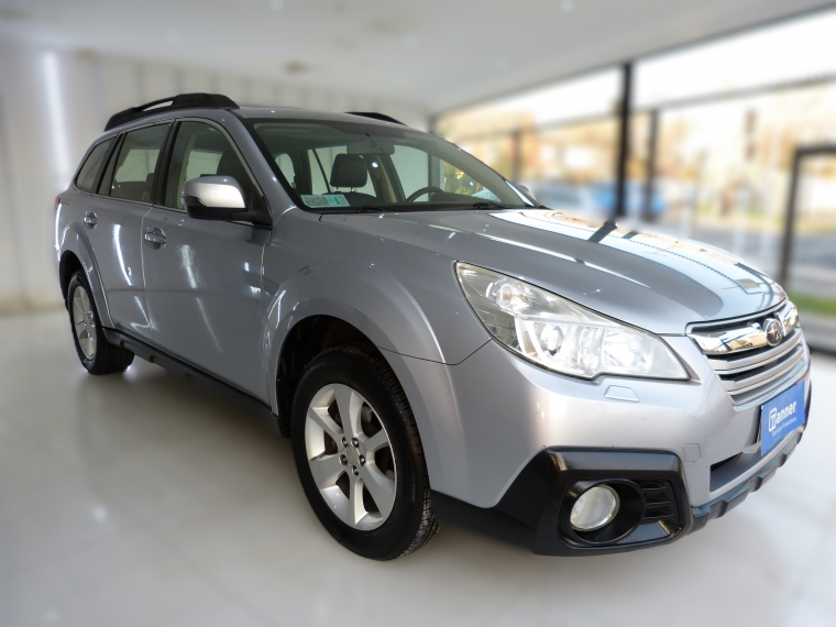 Subaru Outback Ltd Awd Cvt 2.5 2014 Usado en Automotriz Olea Flaño