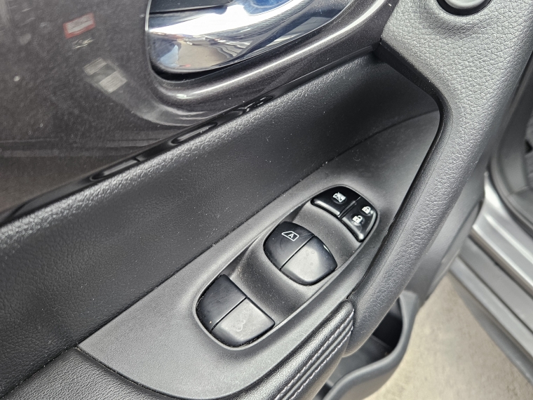 Nissan X-trail 2.5 Sense At 2022 Usado  Usado en Kovacs Usados