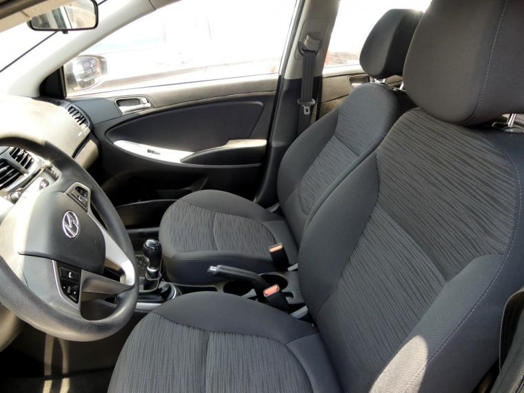 Hyundai Accent 1.4 2017 Usado  Usado en Webautos.cl