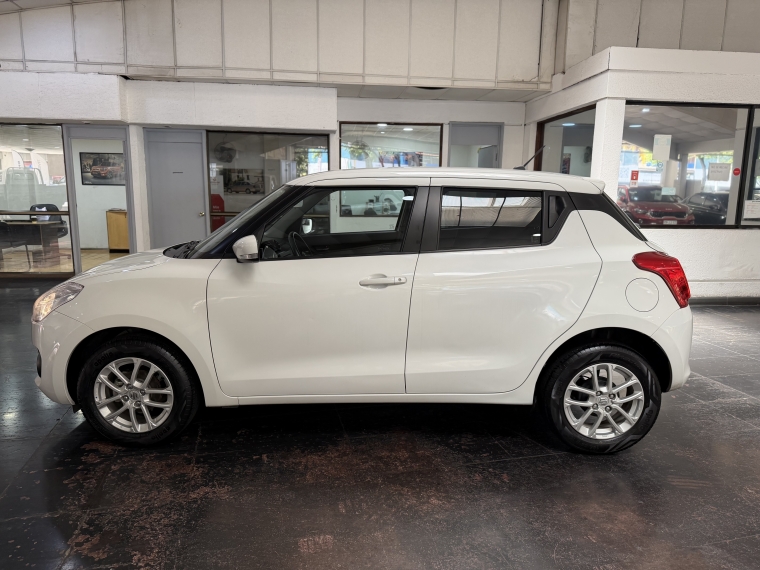 Suzuki Swift 1.2l Glx At 2021  Usado en Grass & Arueste