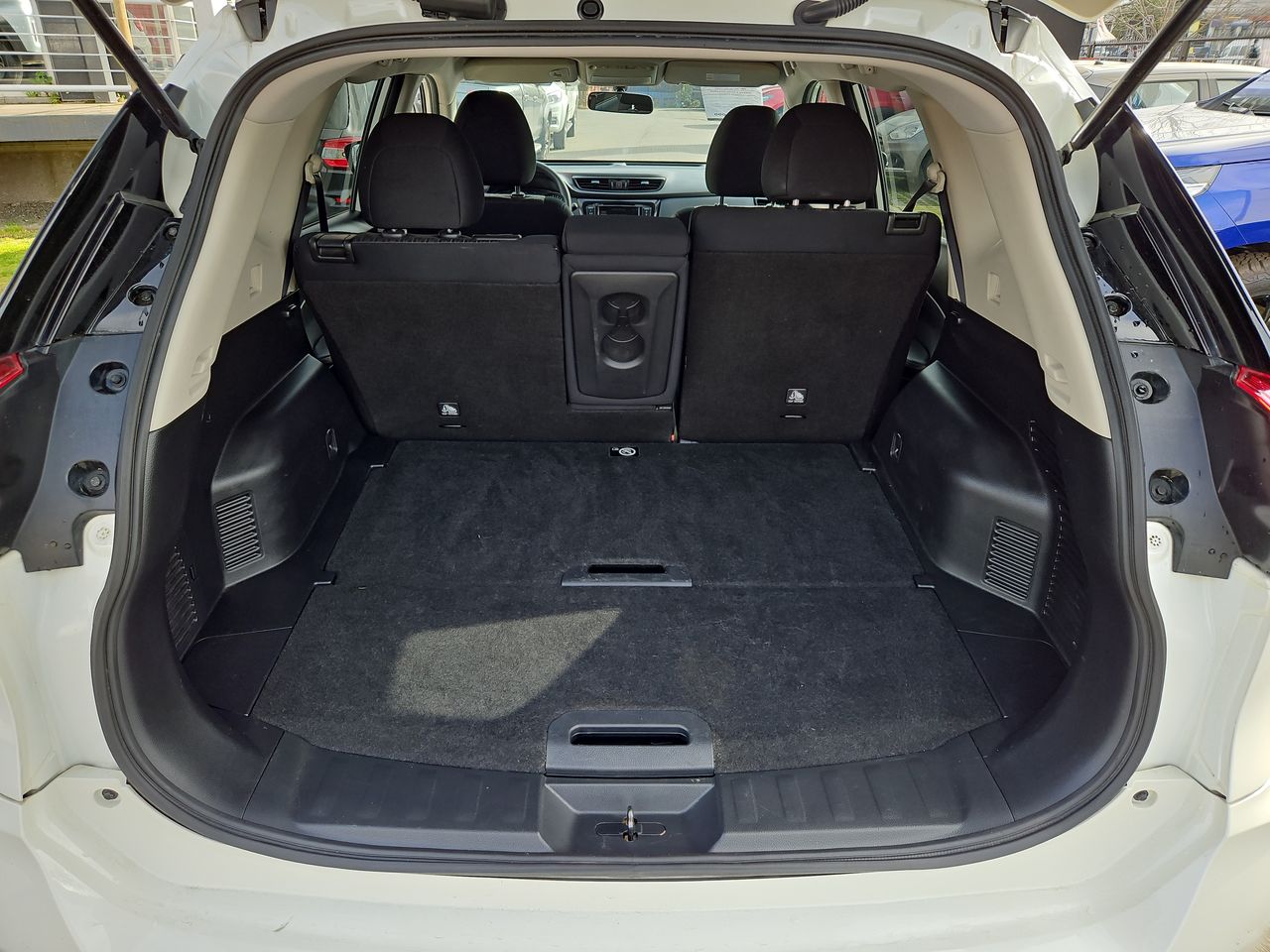 Nissan X-trail X Trail Sense 2.5 Aut 2021 Usado en Usados de Primera - Sergio Escobar