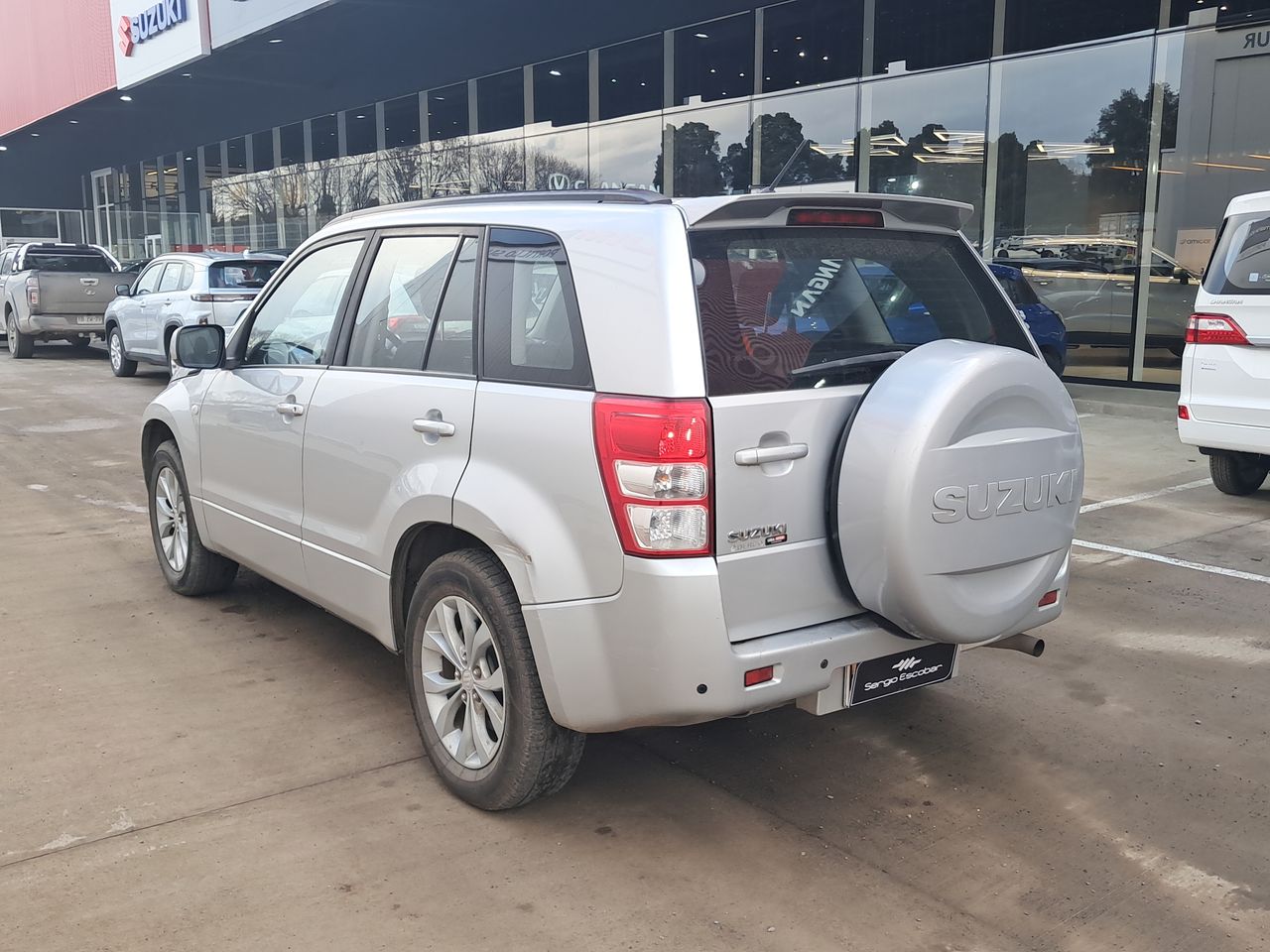 Suzuki Grand nomade Gran Nomade Glx Sport 2.4 2016 Usado  Usado en Webautos.cl