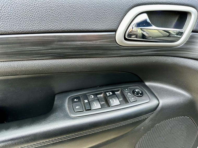 Jeep Cherokee Grand Cherokee Laredo 4x4 3.0 Aut 2020 Usado  Usado en Kovacs Usados