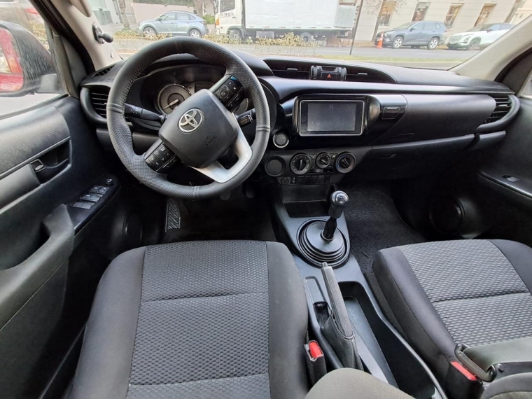 TOYOTA HILUX DX 4X2 2.4 - imagen 15
