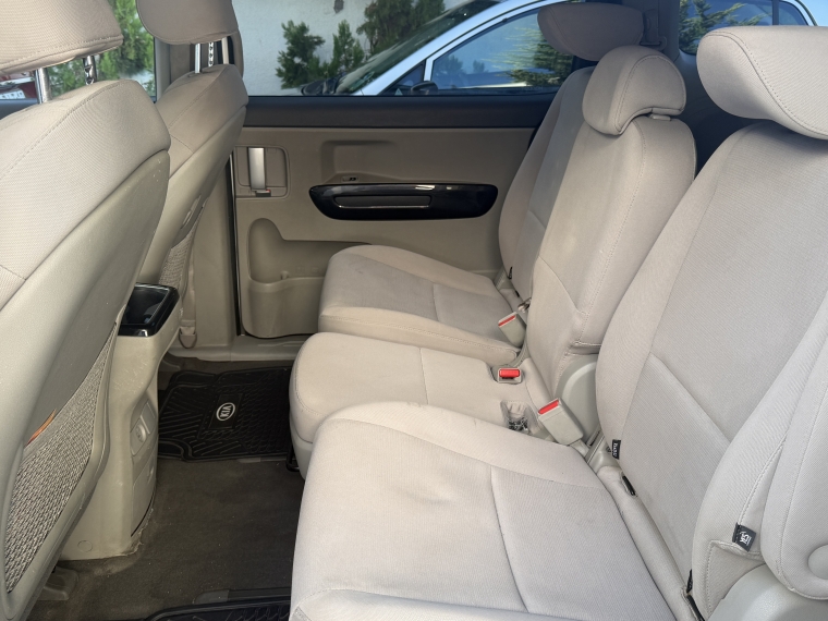 Kia Grand carnival 3.3 2015  Usado en Automotriz Alto La Reina