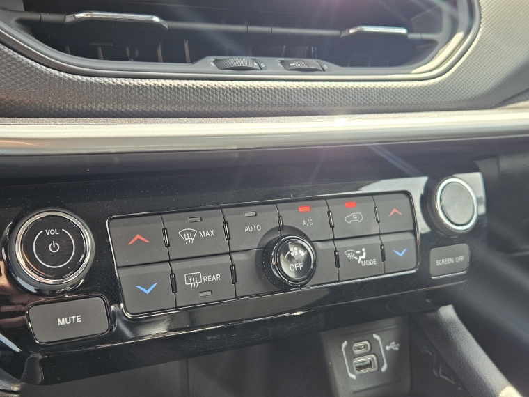 Jeep Compass — foto 19 de 20