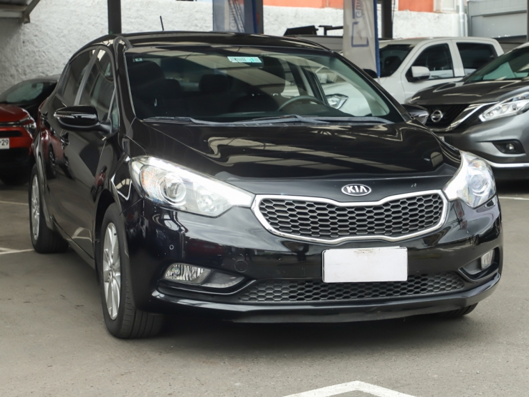 Kia Cerato 5 1.6 Ex 2016  Usado en Guillermo Morales Usados