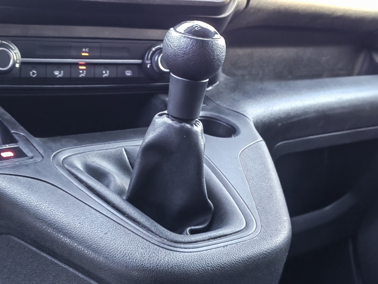 Peugeot Partner Partner Hdi 92 L1 1.6 2022 Usado  Usado en Webautos.cl
