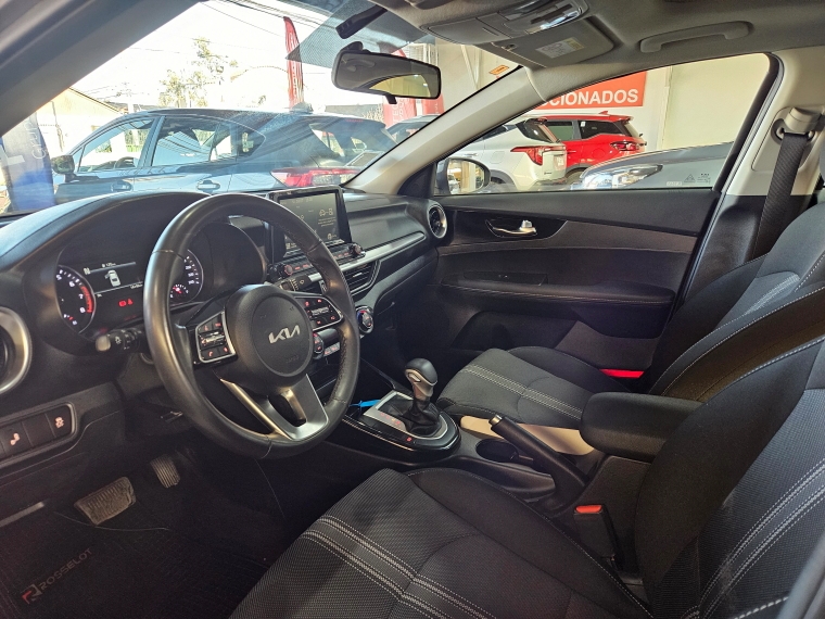 Kia Cerato Cerato Mpi 1.6 Aut 2023 Usado en Rosselot Usados