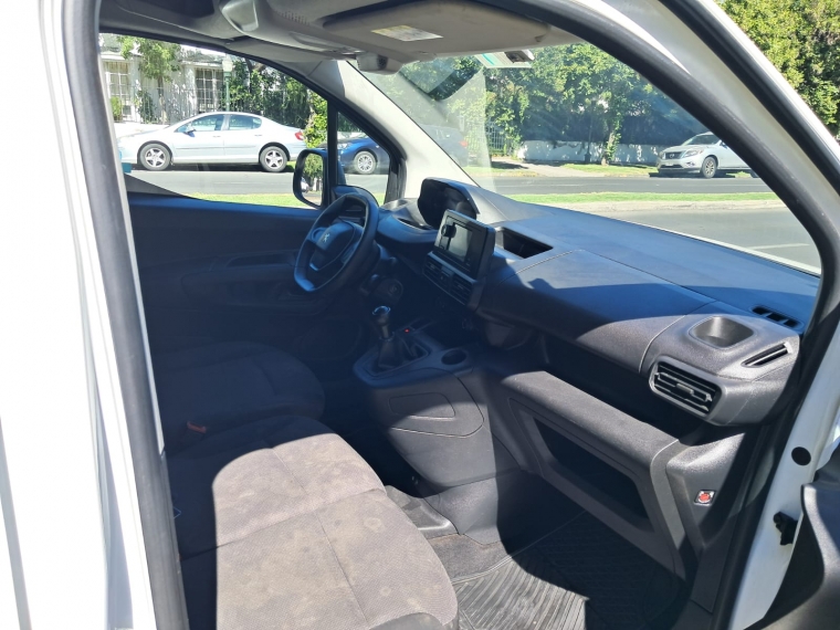 Peugeot Partner Hdi 92hp 1.6 2022  Usado en GT Autos