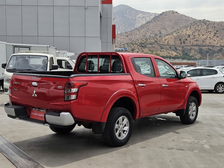 Mitsubishi Katana L200 D/c 2.4 Katana Crt 4x4 Llantas/cromado 2019 Usado en Rosselot Usados