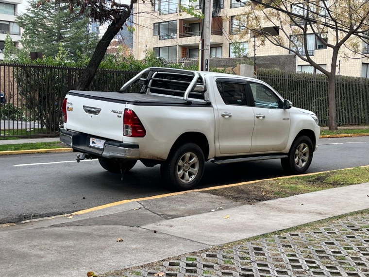 Toyota Hilux Sr 2.4 2018  Usado en Auto Advice