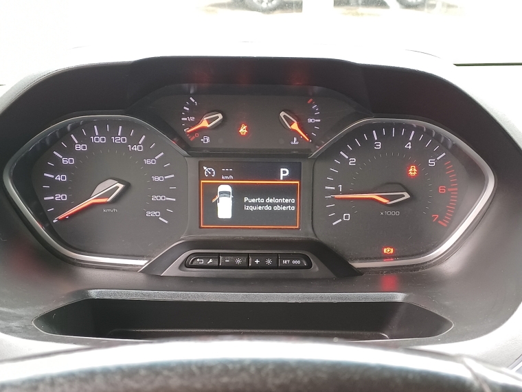 Peugeot Rifter Rifter Bluehdi 130 1.5 At 2021 Usado en Rosselot Usados