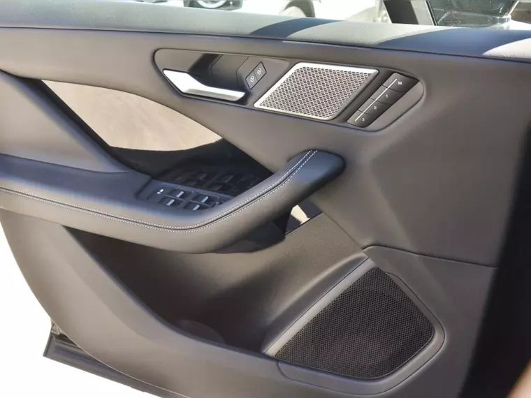 Jaguar I-pace Ev400 R Dynamic 2024 Usado Usado en Webautos.cl Jaguar I-pace Ev400 R Dynamic 2024 Usado Usado en Webautos.cl