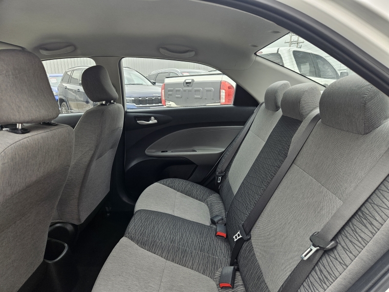 Kia Soluto Soluto Lx 1.4l 5mt G Ll Euro 6b - 2328 2024 Usado en Rosselot Usados