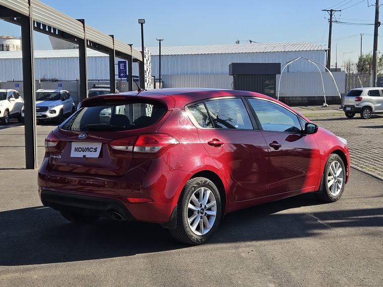 Kia Cerato 5 5 Ex Mt 1.6 2019 Usado  Usado en Kovacs Usados