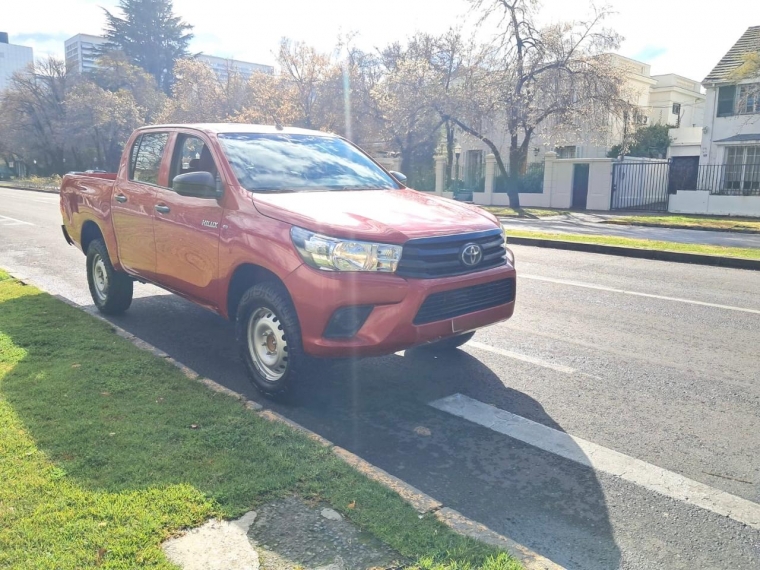 TOYOTA HILUX DX 4X2 2.4 - imagen 2