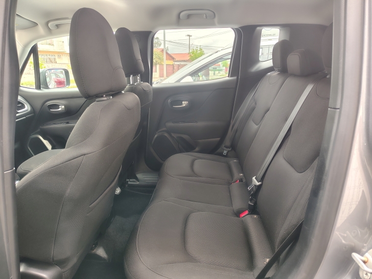 Jeep Renegade Renegade Sport Lx 1.8 Aut 2022 Usado en Rosselot Usados