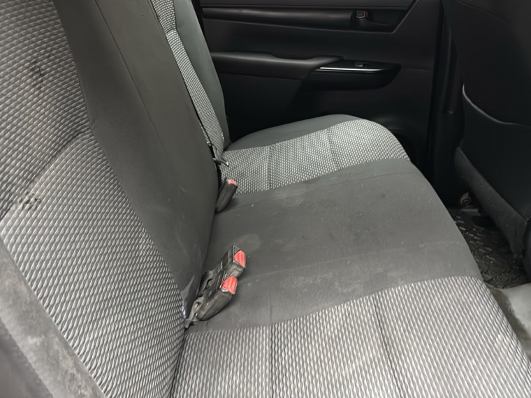 Toyota Hilux Dcab Dx 4X2 2.4Cc — foto 12 de 17