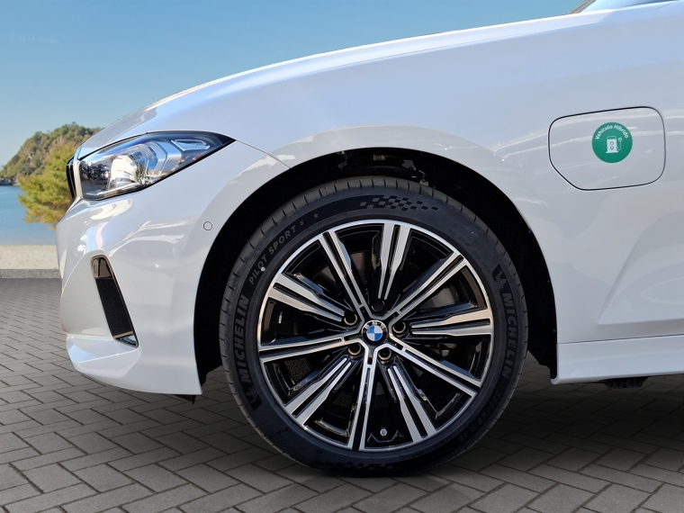 Bmw 330 E Berlina Dynamic 2026 Usado Usado en BMW Premium Selection Bmw 330 E Berlina Dynamic 2026 Usado Usado en BMW Premium Selection