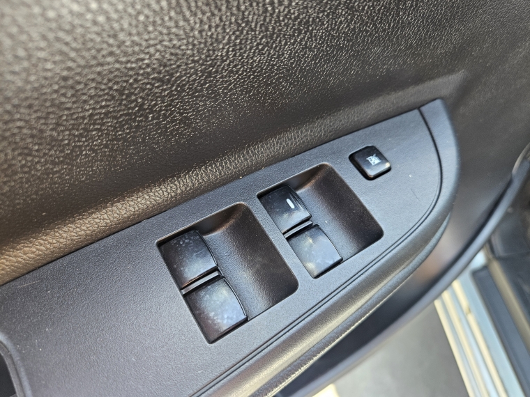 Mitsubishi L200 L200 D/c 2.4 Katana Crt 4x4 Special Pack 2023 Usado en Rosselot Usados