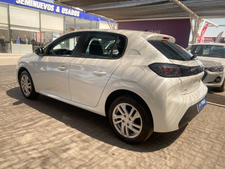 Peugeot 208 1.2 Style Puretech 75 Euro 6 4x2 Mt 5p 2024 Usado  Usado en Webautos.cl