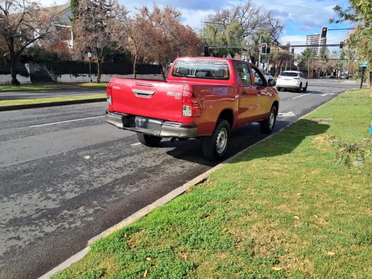 TOYOTA HILUX DX 4X2 2.4 - imagen 11